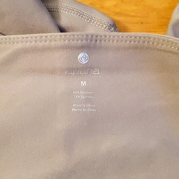 3/$15 Lilac Grey 3/4 Leggings - Picture 3 of 3